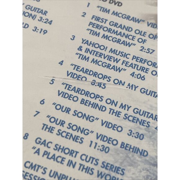 Taylor Swift Self-titled 2007 CD and DVD Deluxe Limited Edition with Lenticular - Picture 11 of 12